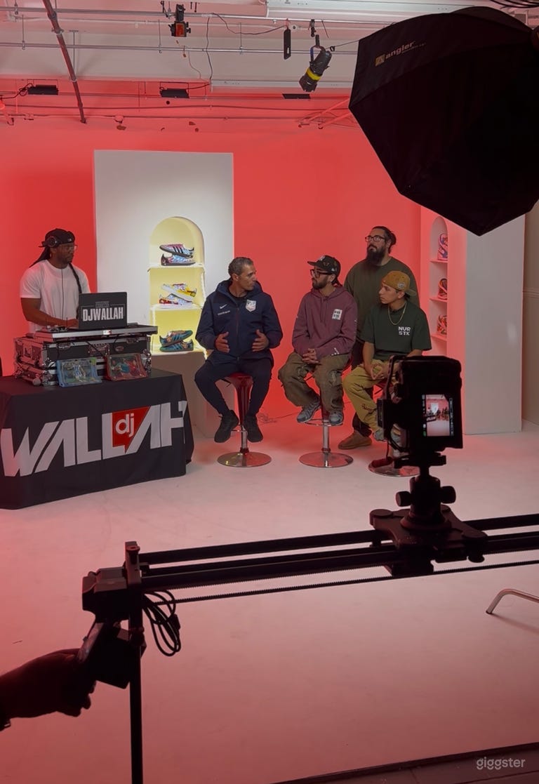  Design House & Content Studio, With Versatile Sets 