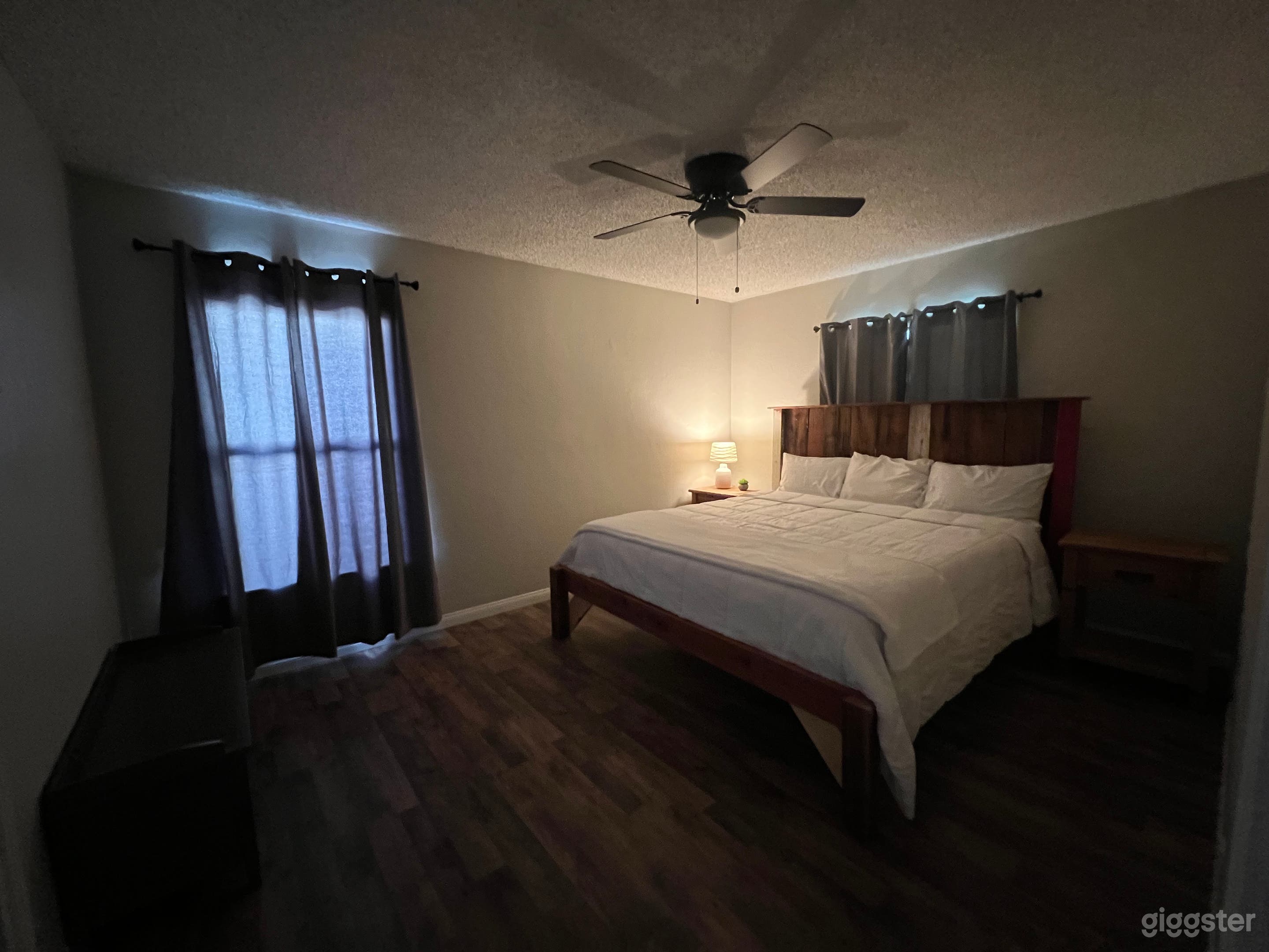 1950's Vintage Style Home Photo 3