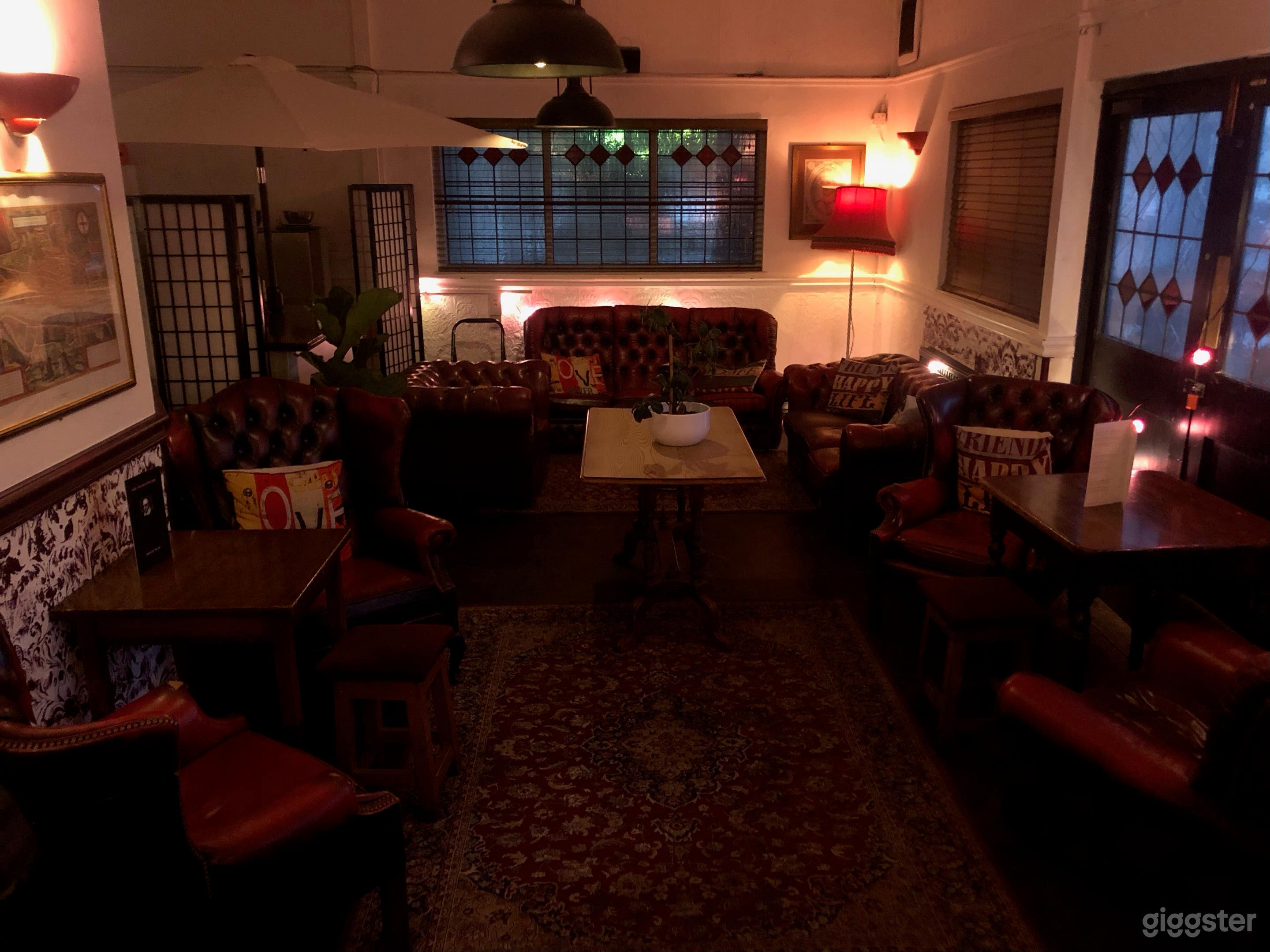 An historical pub in the heart of the City of London Photo 4