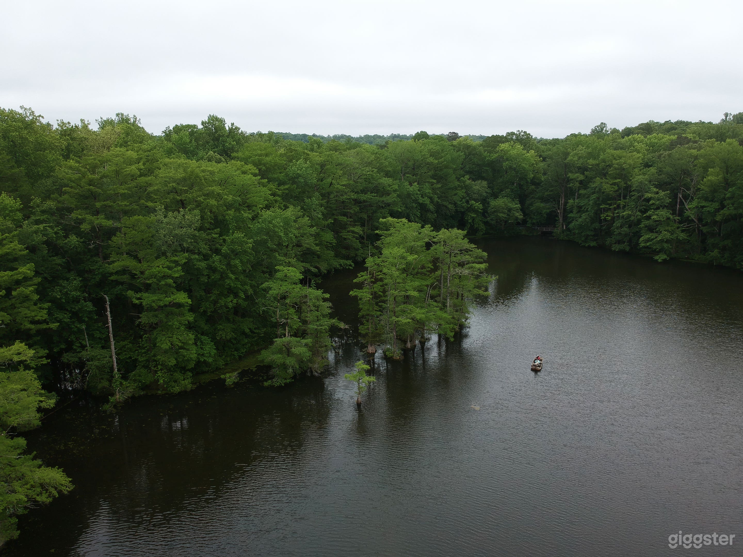 A rustic haven in Williamsburg, Virginia Photo 3