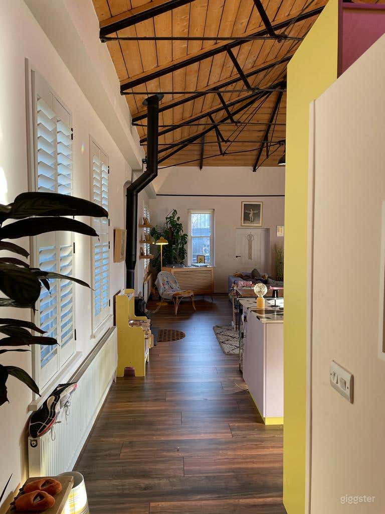 Grade II Listed Stone Pump House  Photo 4