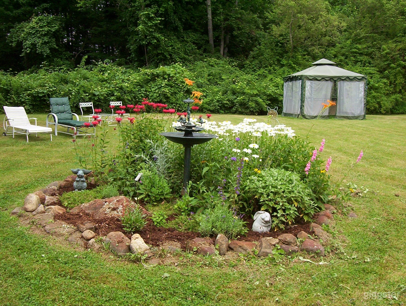 Country park like setting natural pond near beach  Photo 1