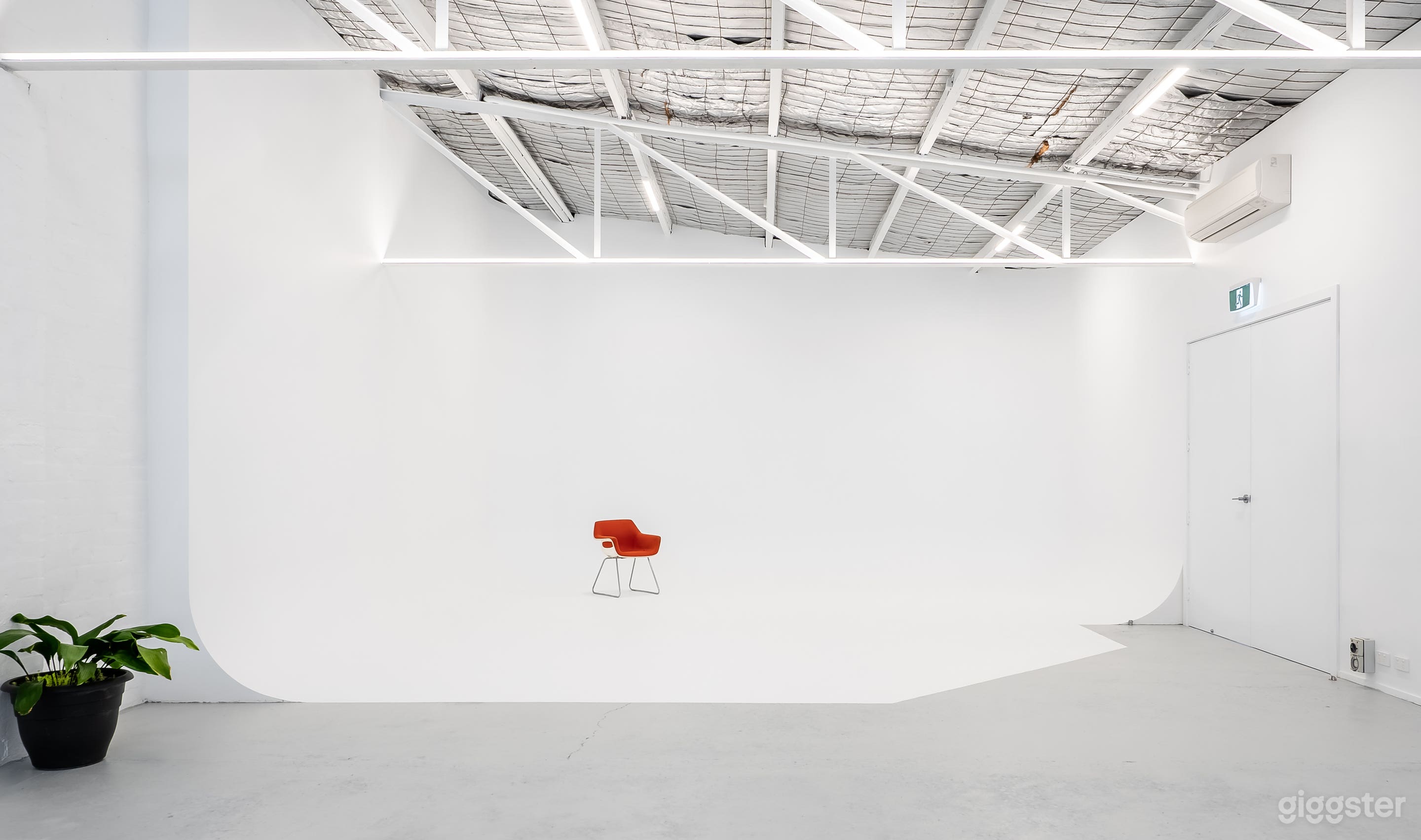 Northern Beaches Cyclorama Studio Photo 1