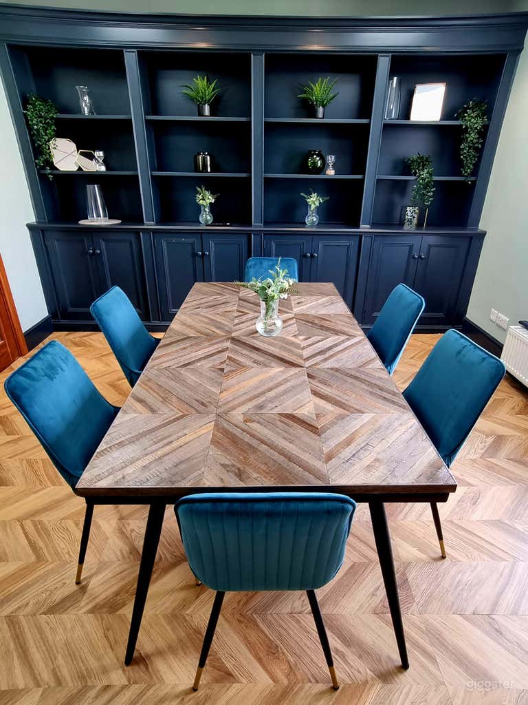  Oval Suite 