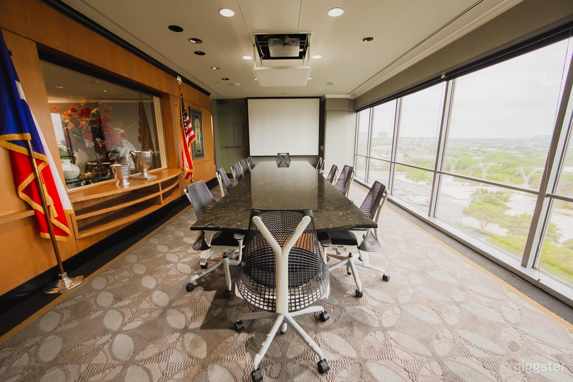 Sky View Room Photo 3