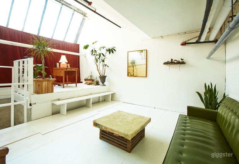  Bright Open Loft Space And Meeting Room 