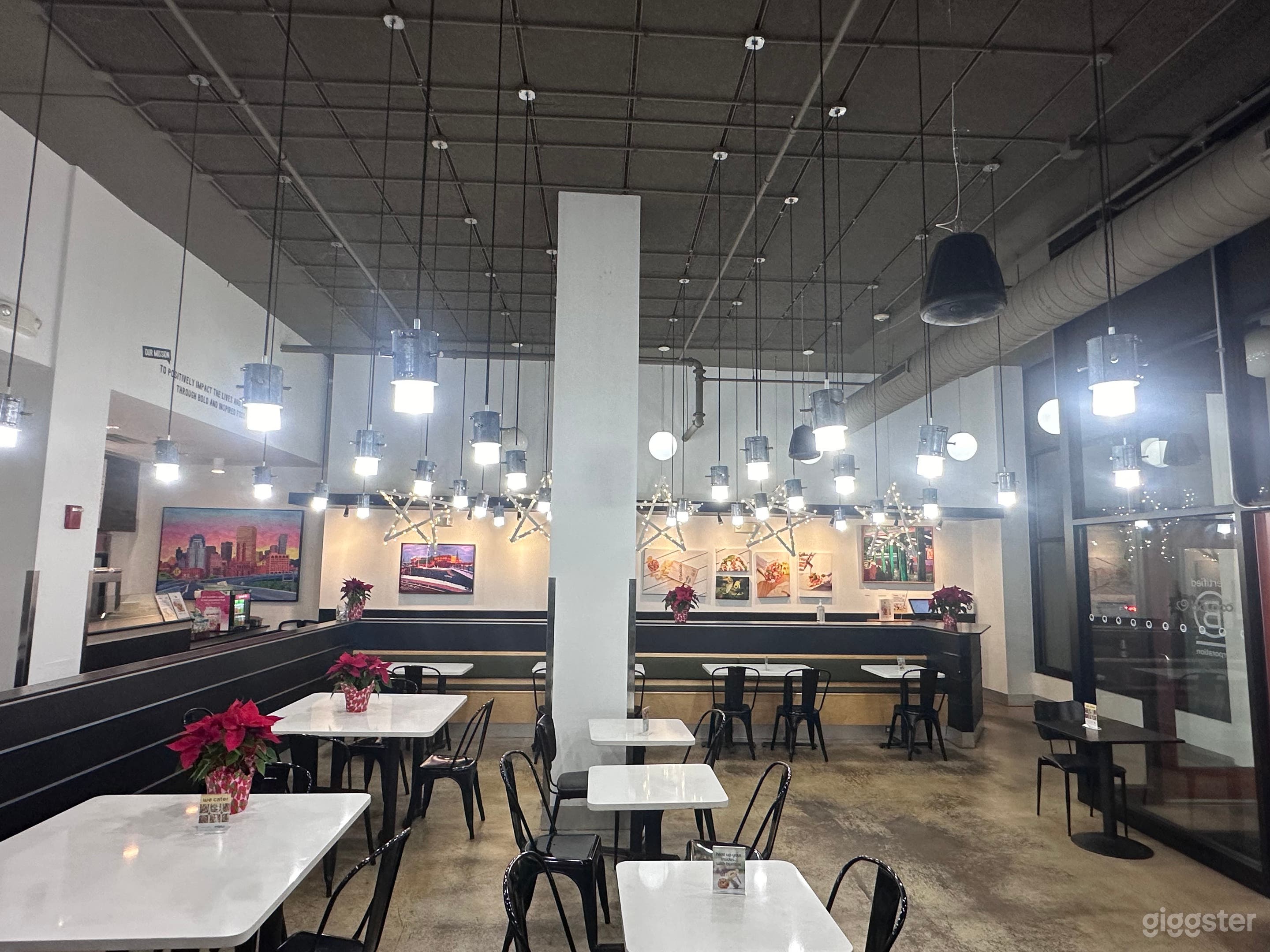 Urban Restaurant - Downtown Boston Photo 4