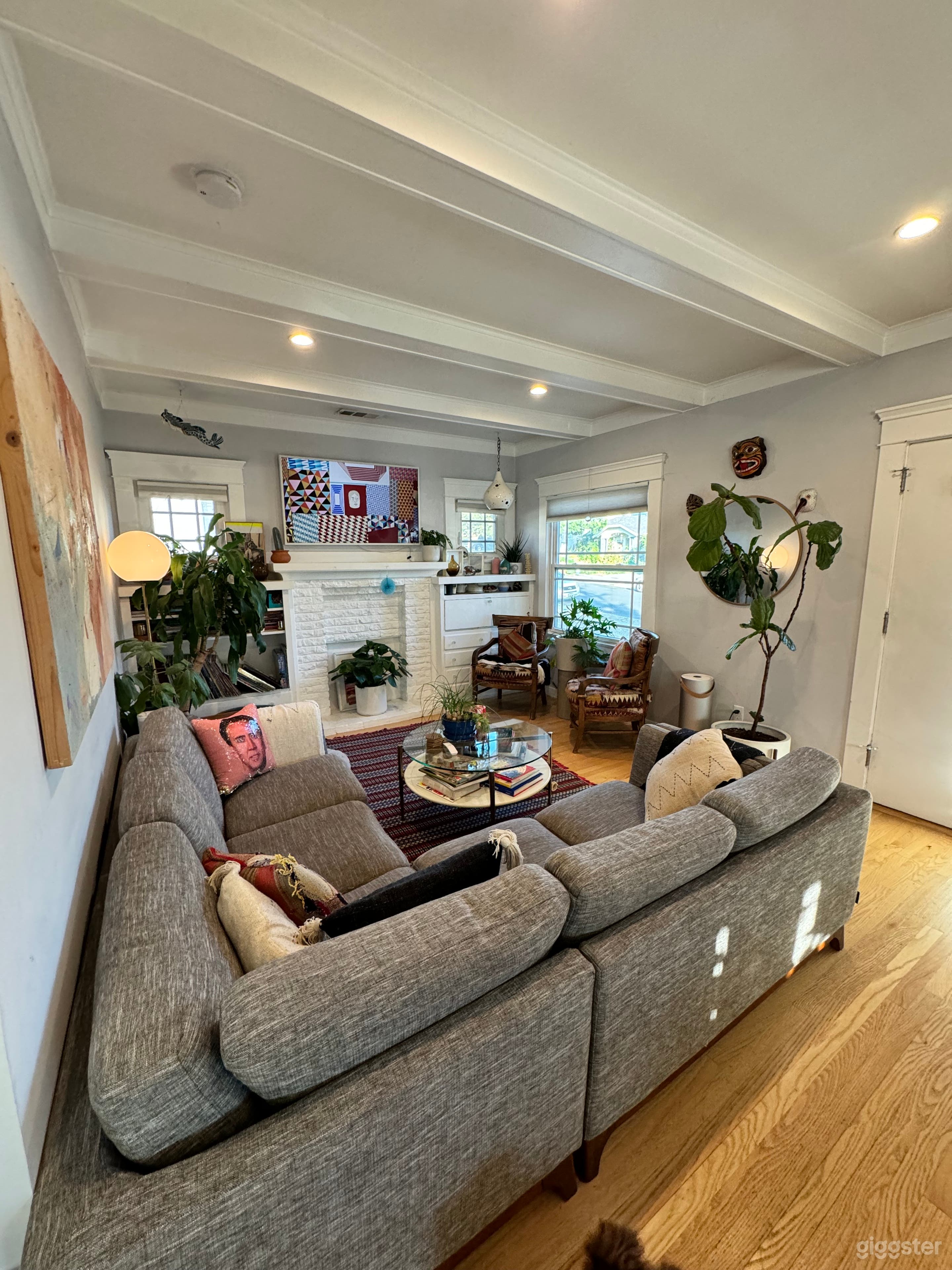 Blue Bungalow With Sweet Porch and Veggie Garden Photo 2