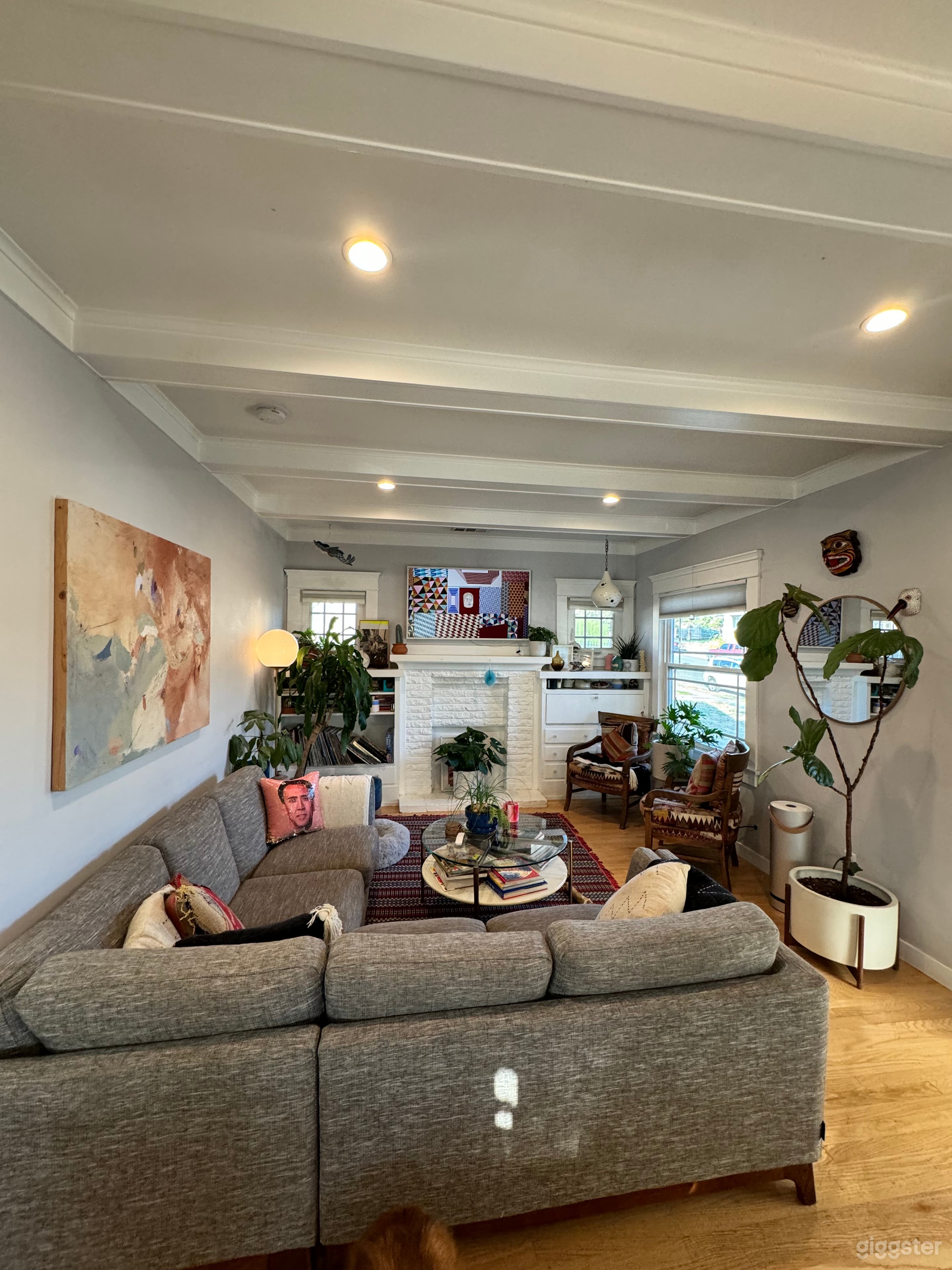 Blue Bungalow With Sweet Porch and Veggie Garden Photo 3