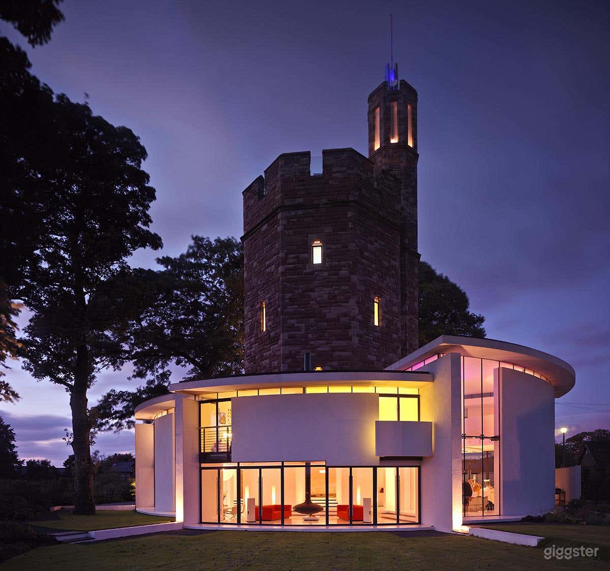 Modern home: award-winning water tower conversion  Photo 1