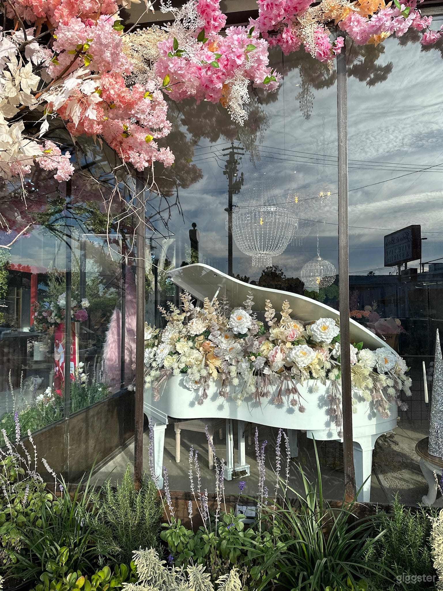 West Hollywood flower fairytale Photo 3