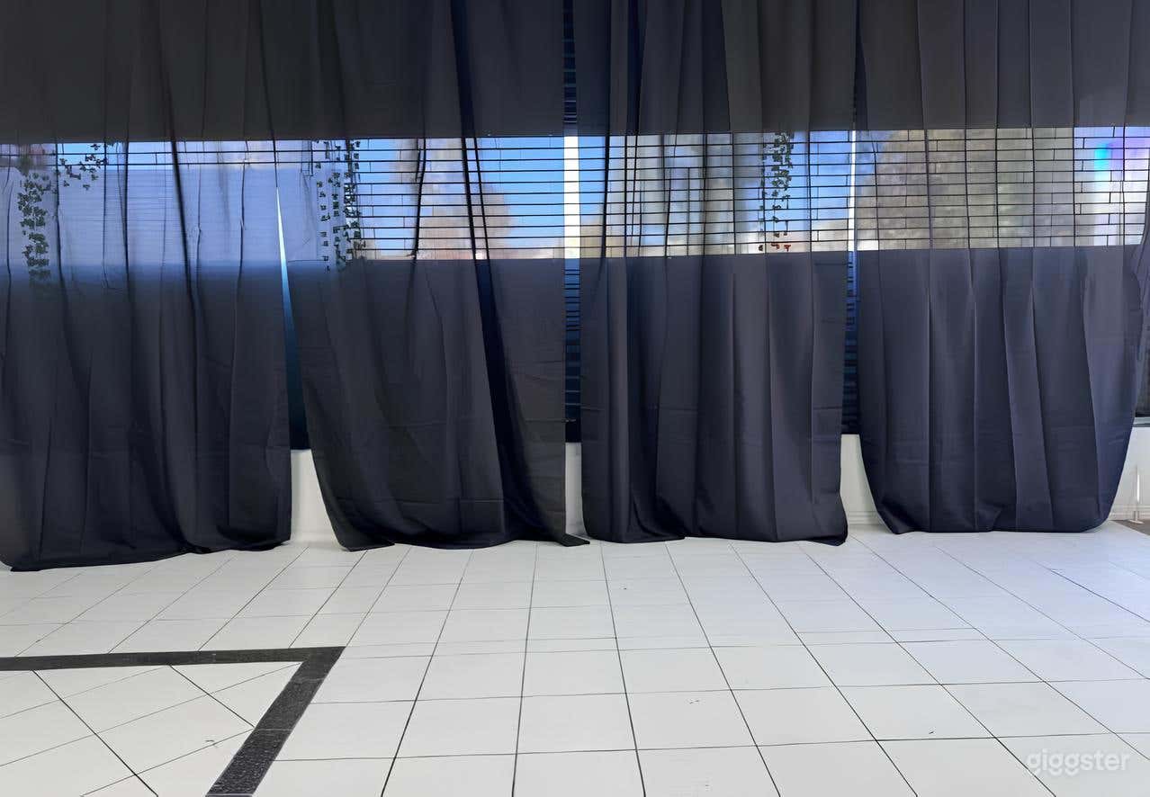 Elegant Event Lounge in Wellness Center Photo 4