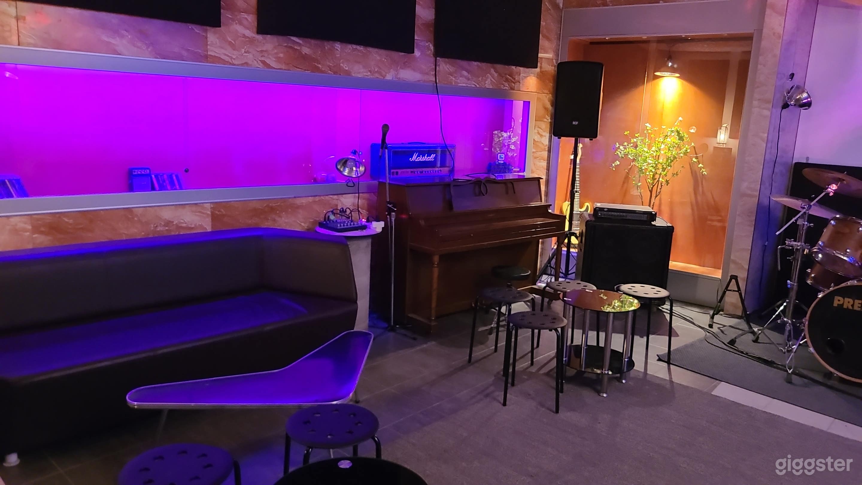 Music Rehearsal Studio w/ Karaoke + 100” Screen (Near Metro) Photo 1