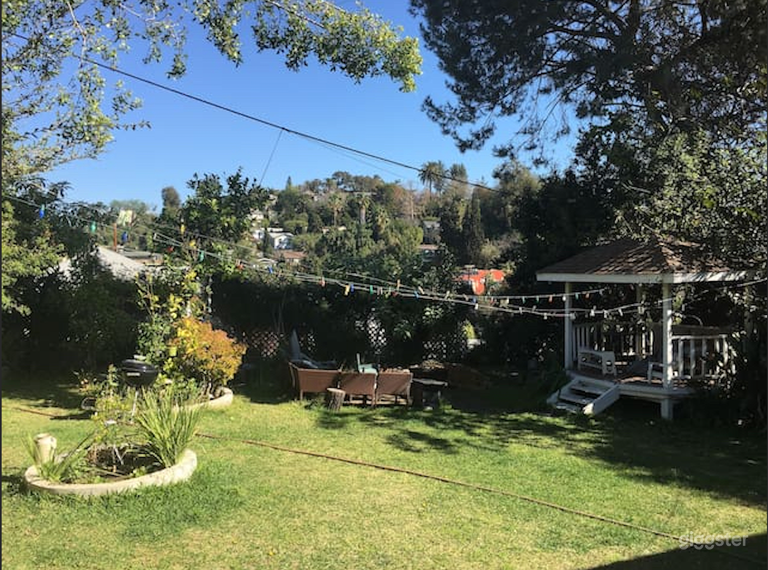  House in Silver lake with big backyard 
