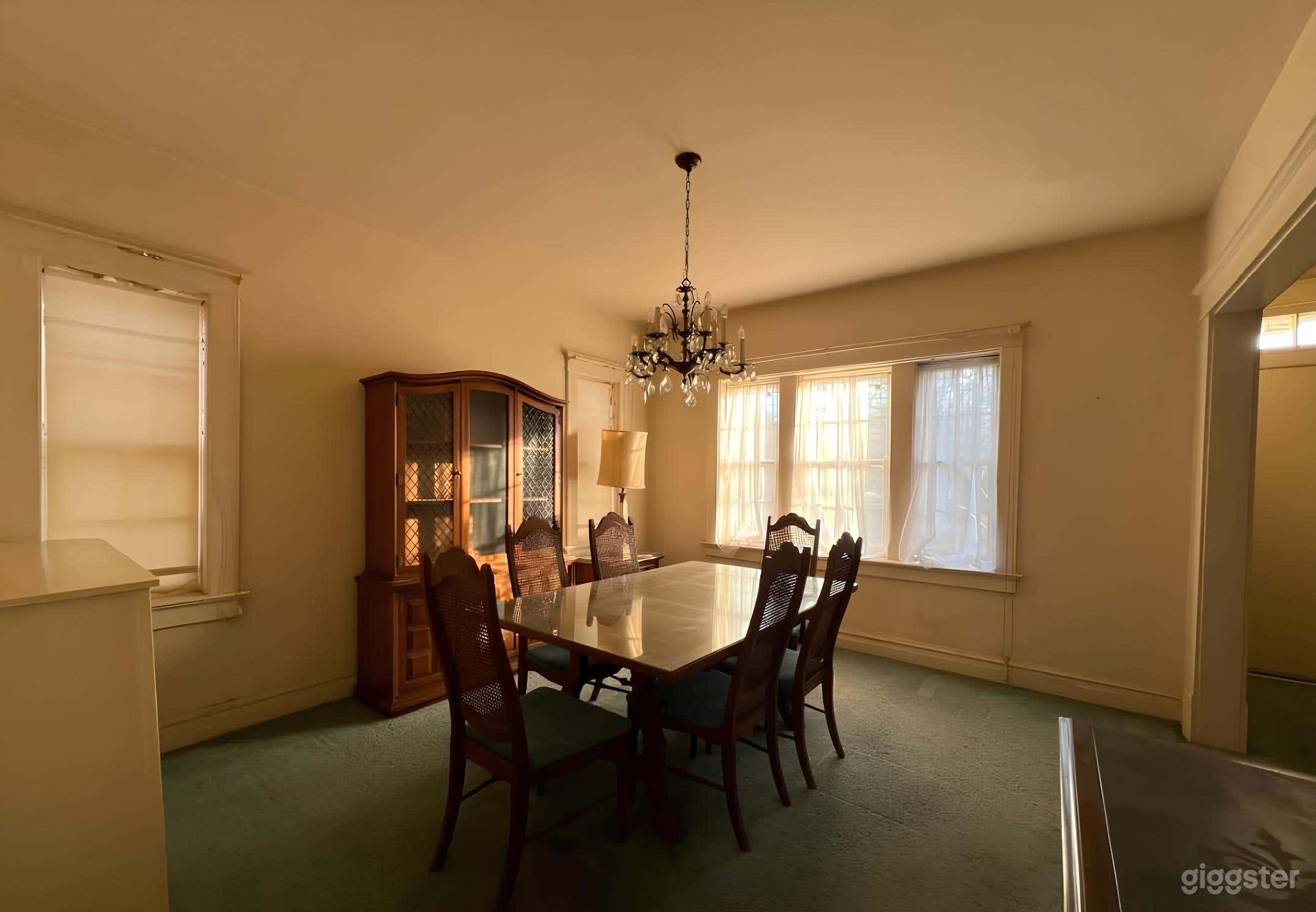 Unique 1920s Vintage House in DeMun District Photo 1