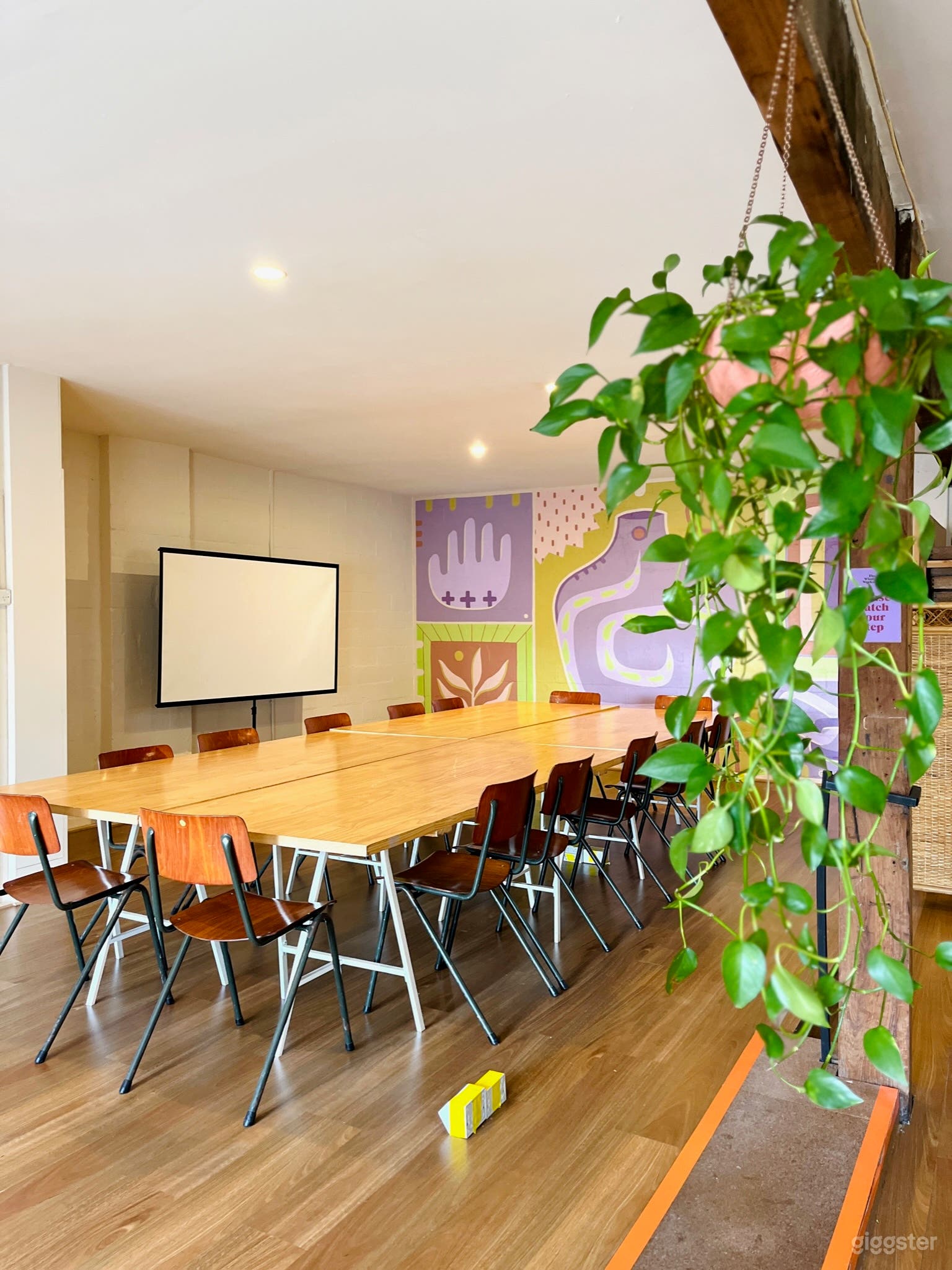 Lovely and Hip Event and Meeting Space Photo 3