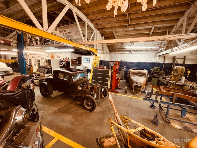  EVERYTHING CAN BE MOVED, CARS, BIKES, BIKE LIFTS ETC. 