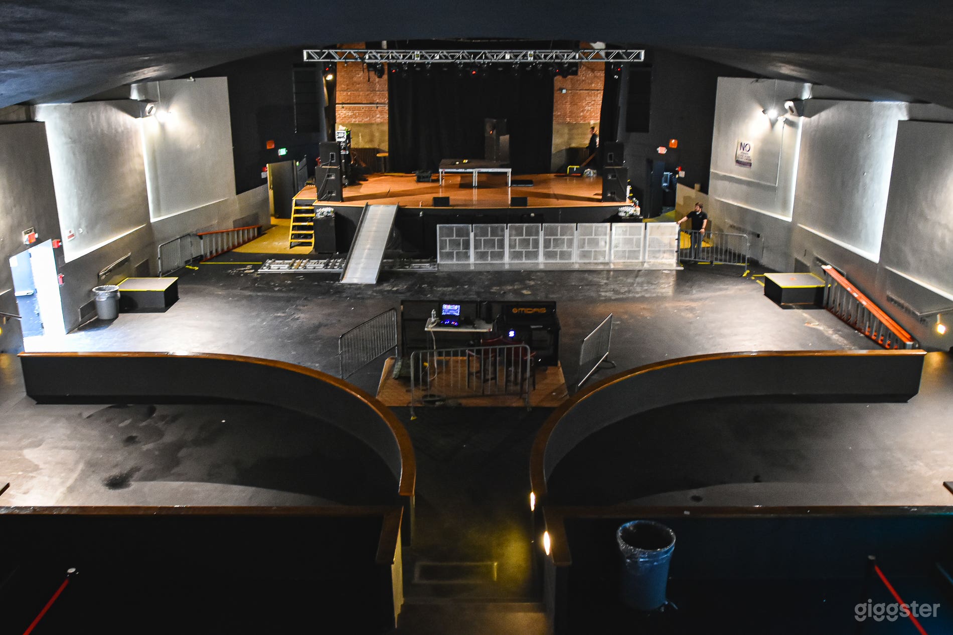 Spacious Creative Event Venue   Photo 2