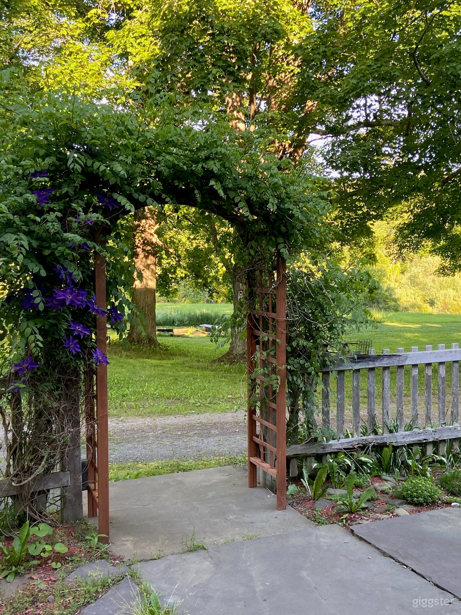 Secluded Cabin Retreat with Barn/ Hot Tub and View Photo 3