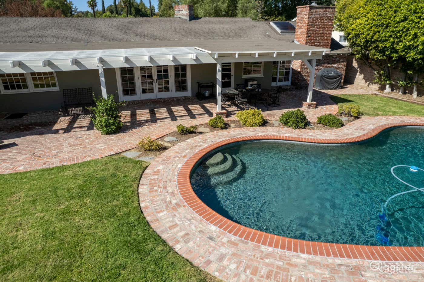  RUSTIC CHIC: CALIFORNIA RANCH-STYLE GEM/POOL Photo 1