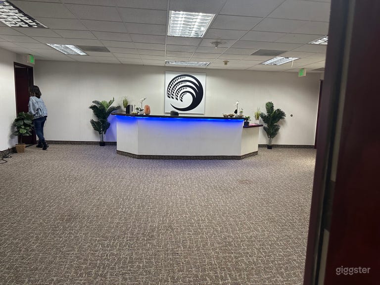  Suite 360: RETRO FOCUS GROUP (LAX) 