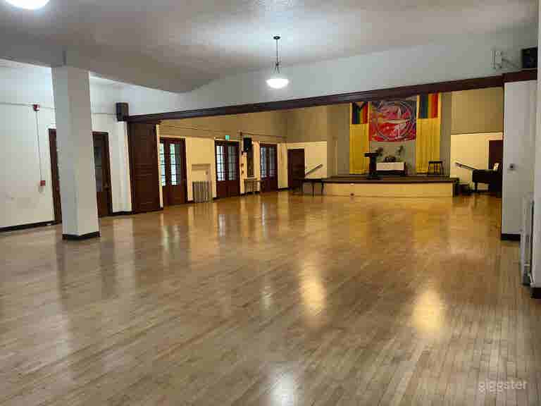  250 Person Dining Hall with Beautiful Courtyard 