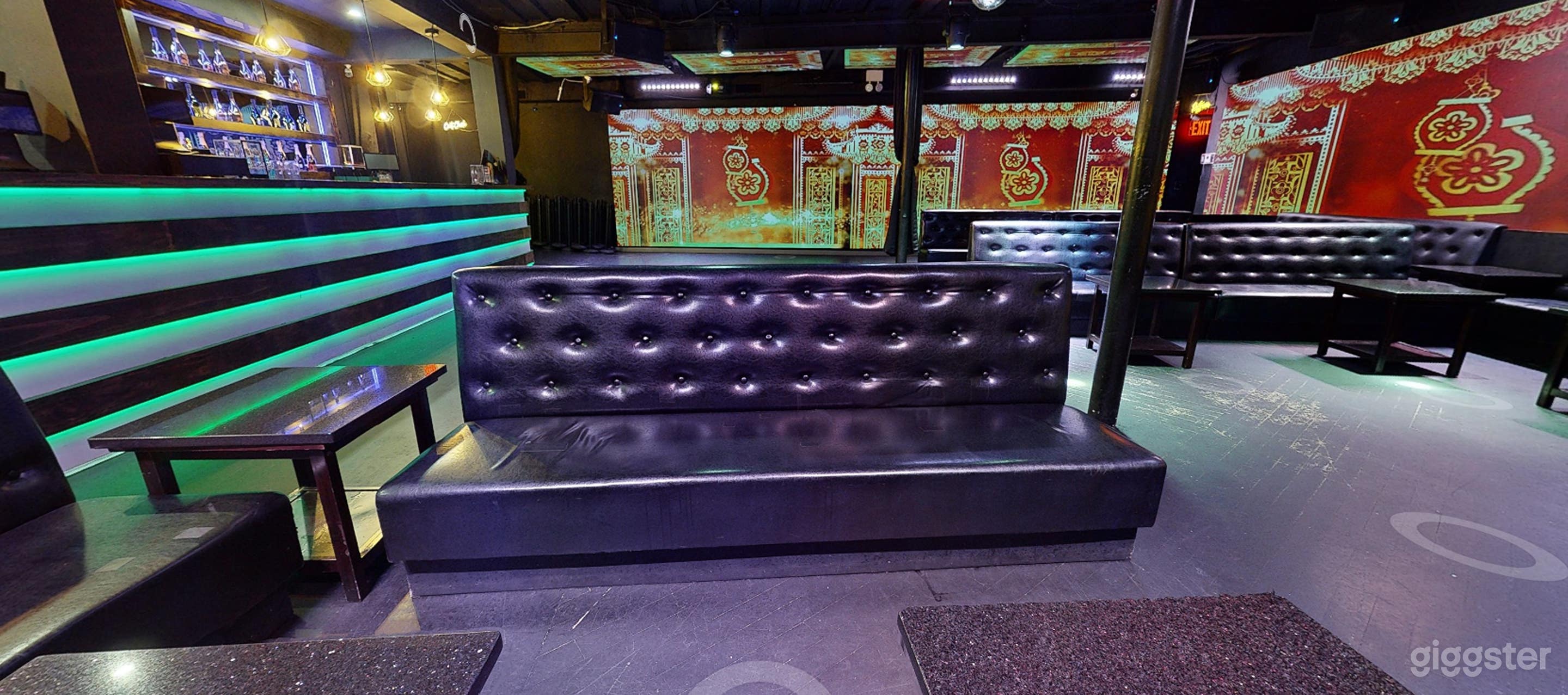 Stylish Seated Lounge With Plush Seating for 210 Guests Photo 1