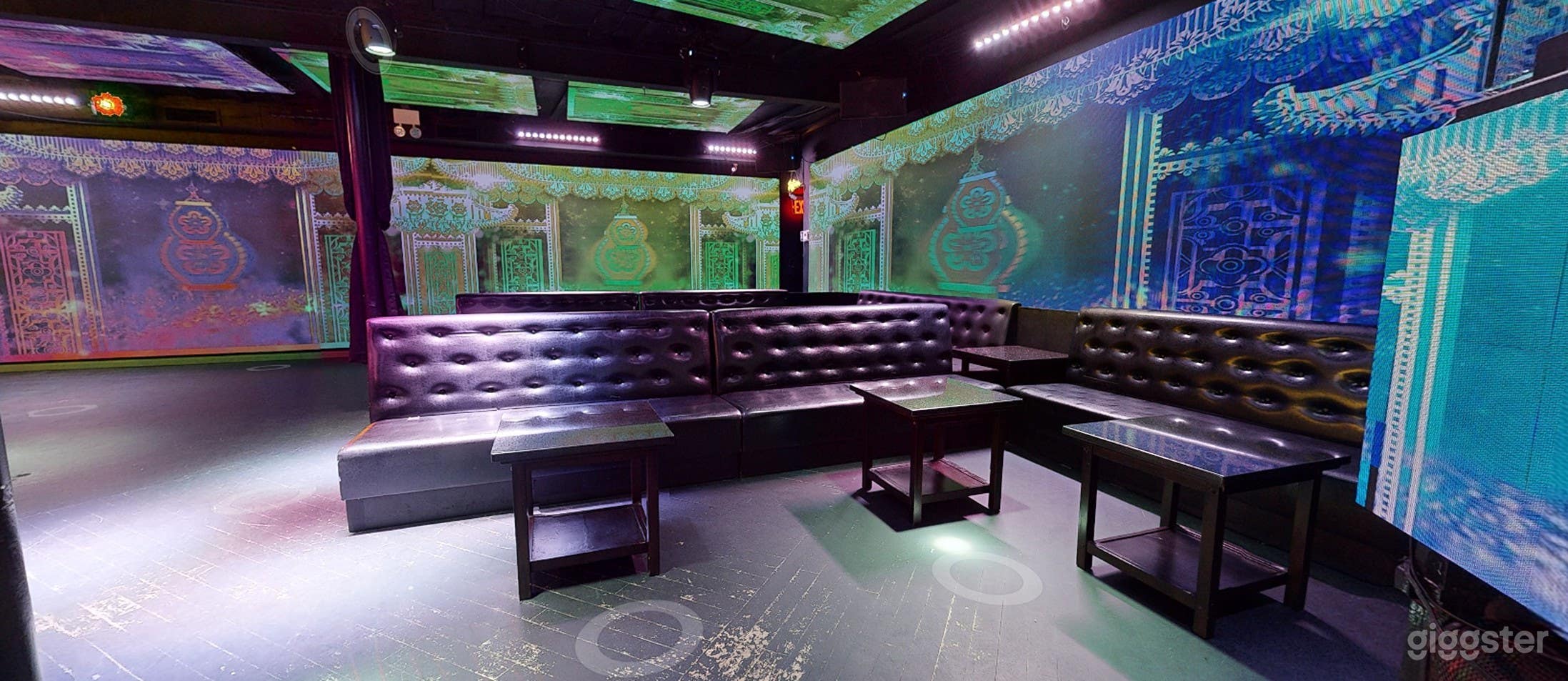 Stylish Seated Lounge With Plush Seating for 210 Guests Photo 2