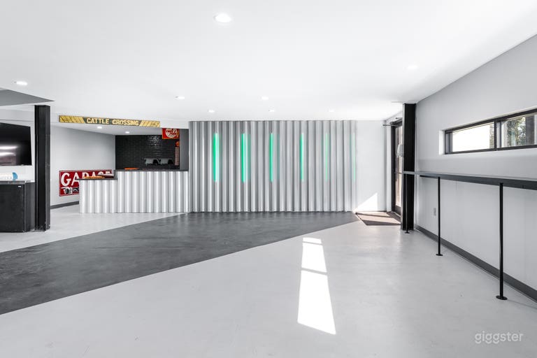  Brewery w/ Rooftop Bar, Taproom & Speakeasy 