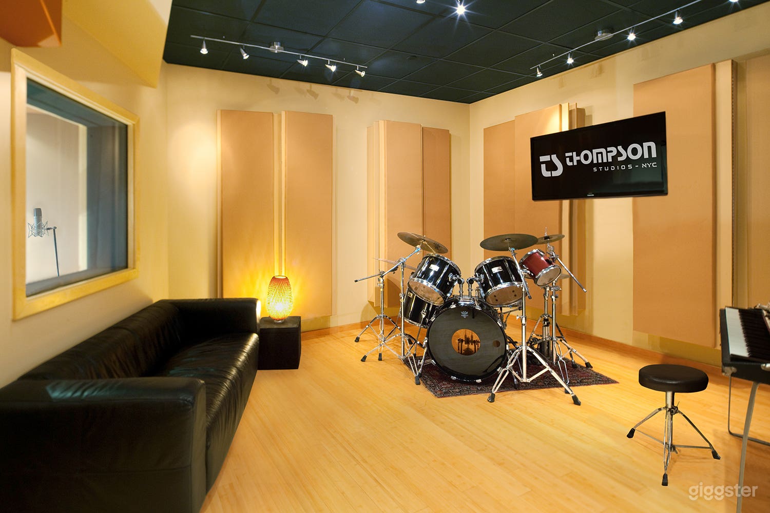 State of Art Recording Studio Control Room &amp; Booth Photo 4