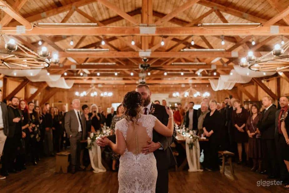 THE MAIN HALL Photo 3