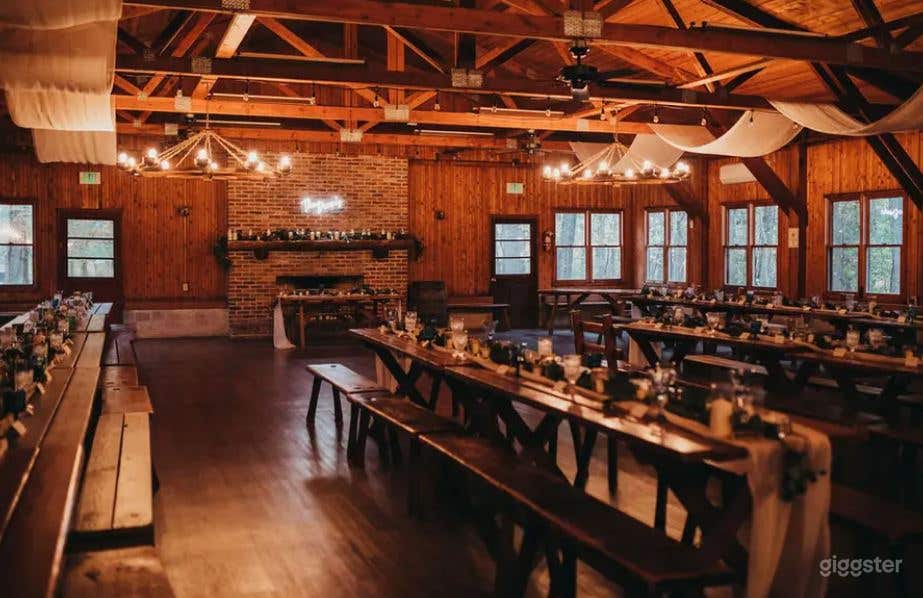 THE MAIN HALL Photo 4