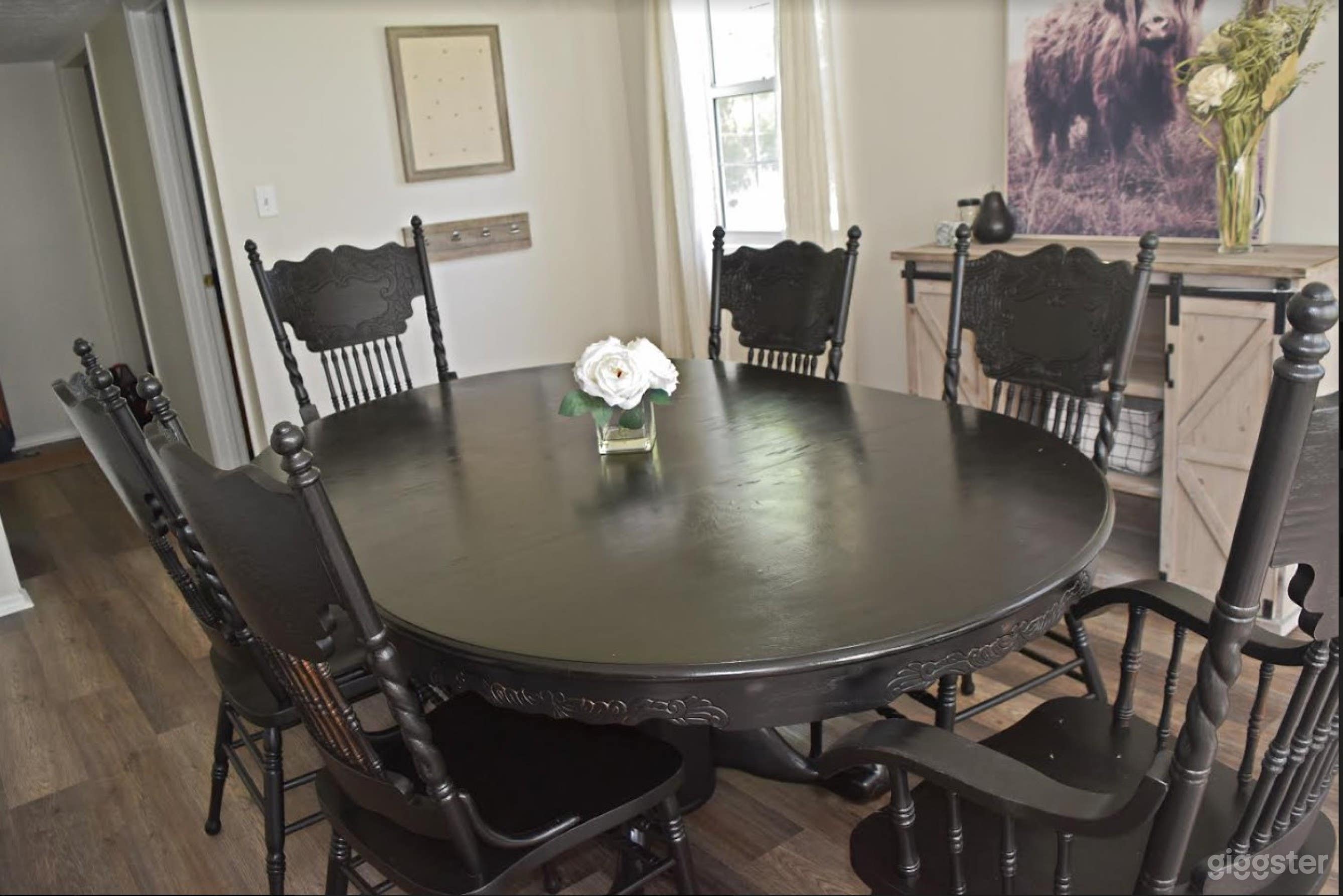 3 Bedroom Dream House Photo 3