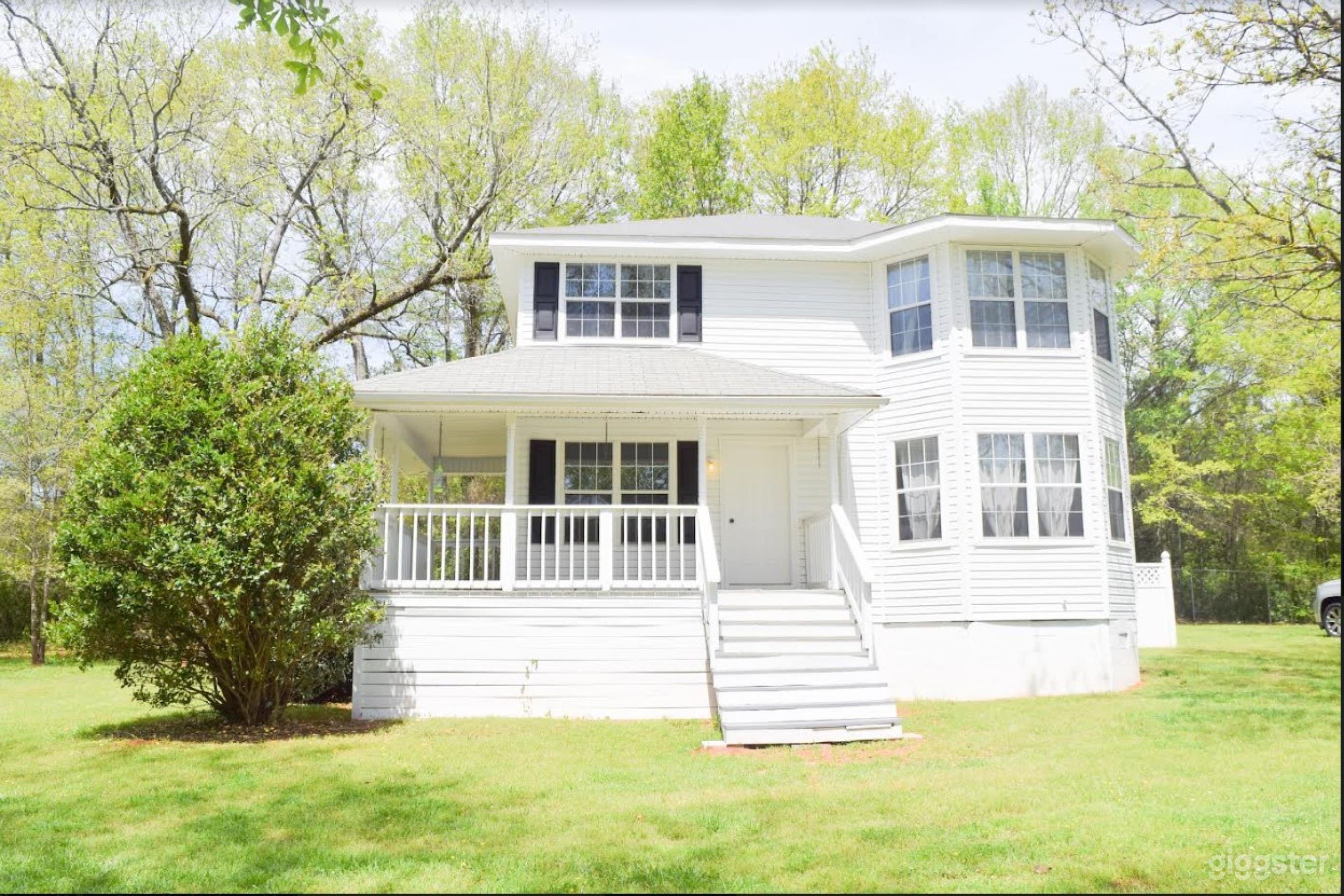 3 Bedroom Dream House Photo 1