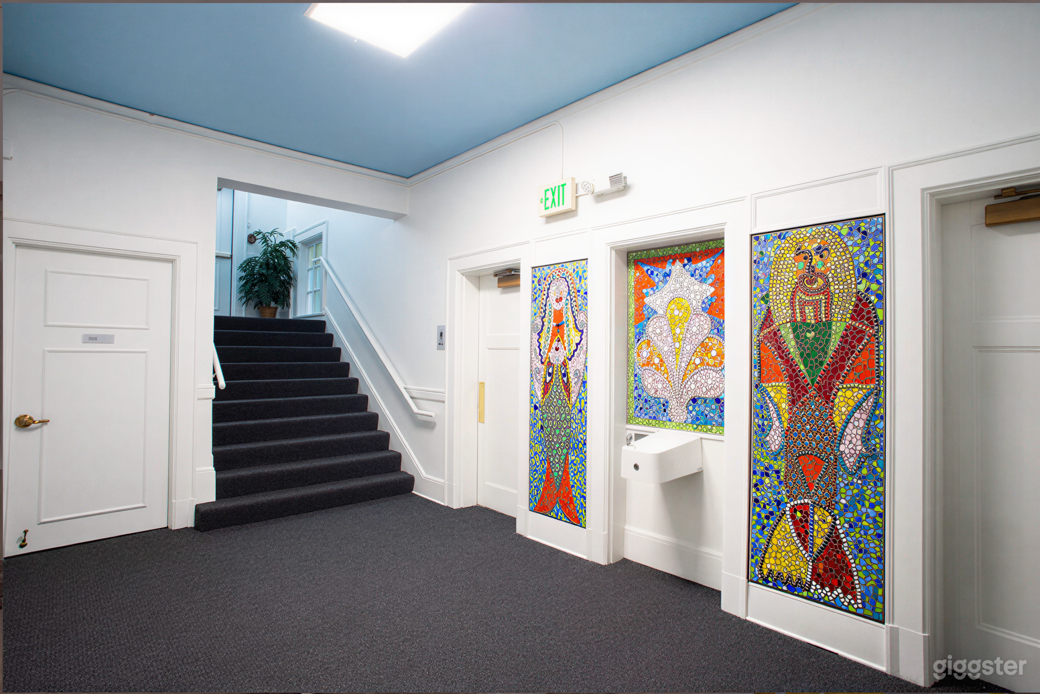 Versatile & Bright Event Hall | Kitchen & AV Included Photo 3