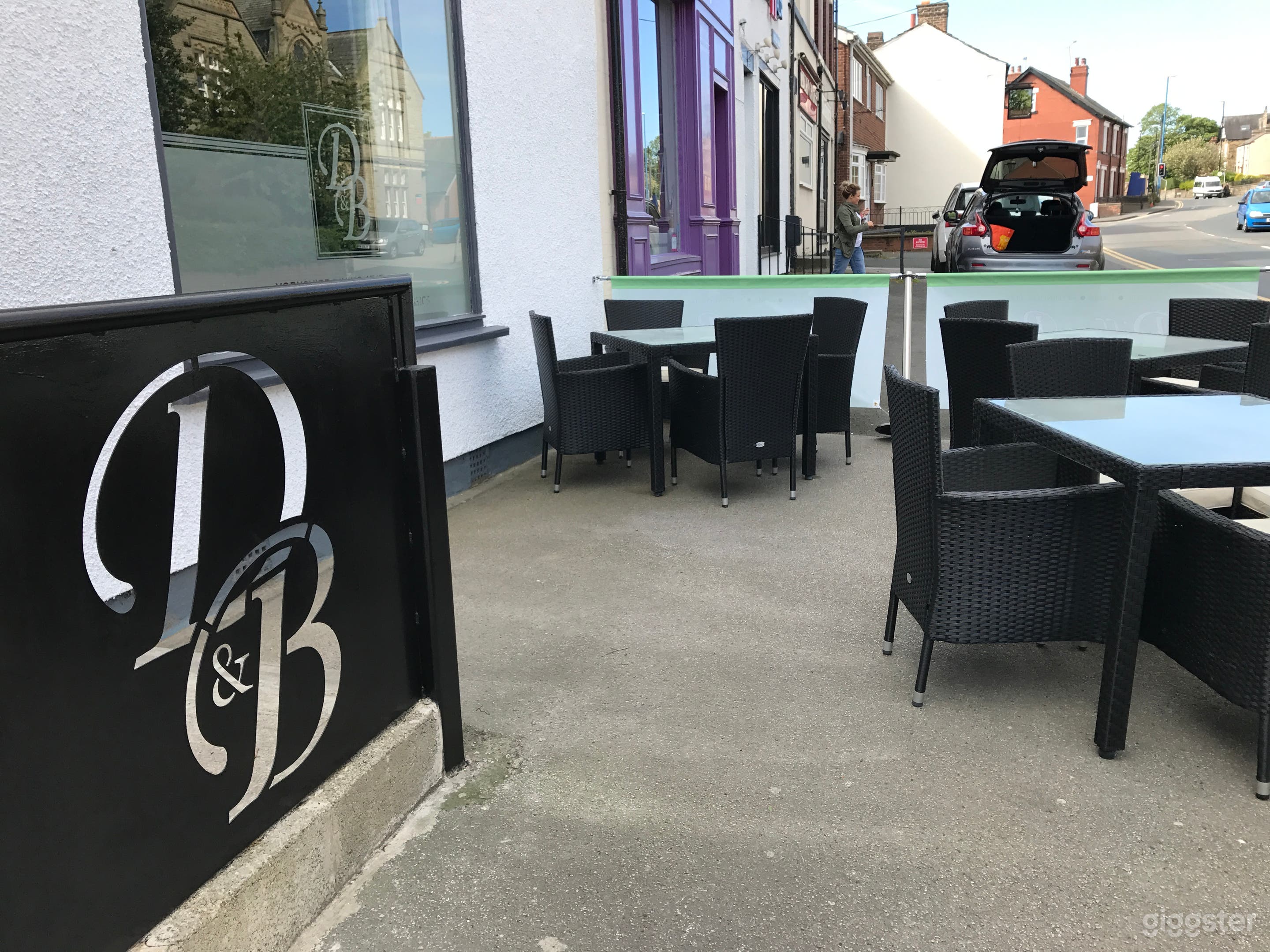 Cosy Out of Town Restaurant Photo 4