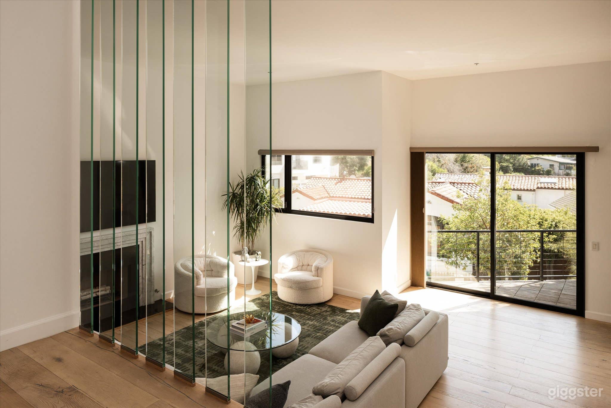 Streamline Moderne architectural house in Silver Lake Photo 1