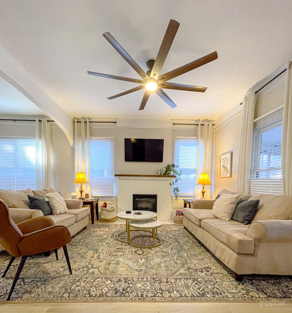 Downtown, Sun-Drenched Historic Home Orlando Photo 1