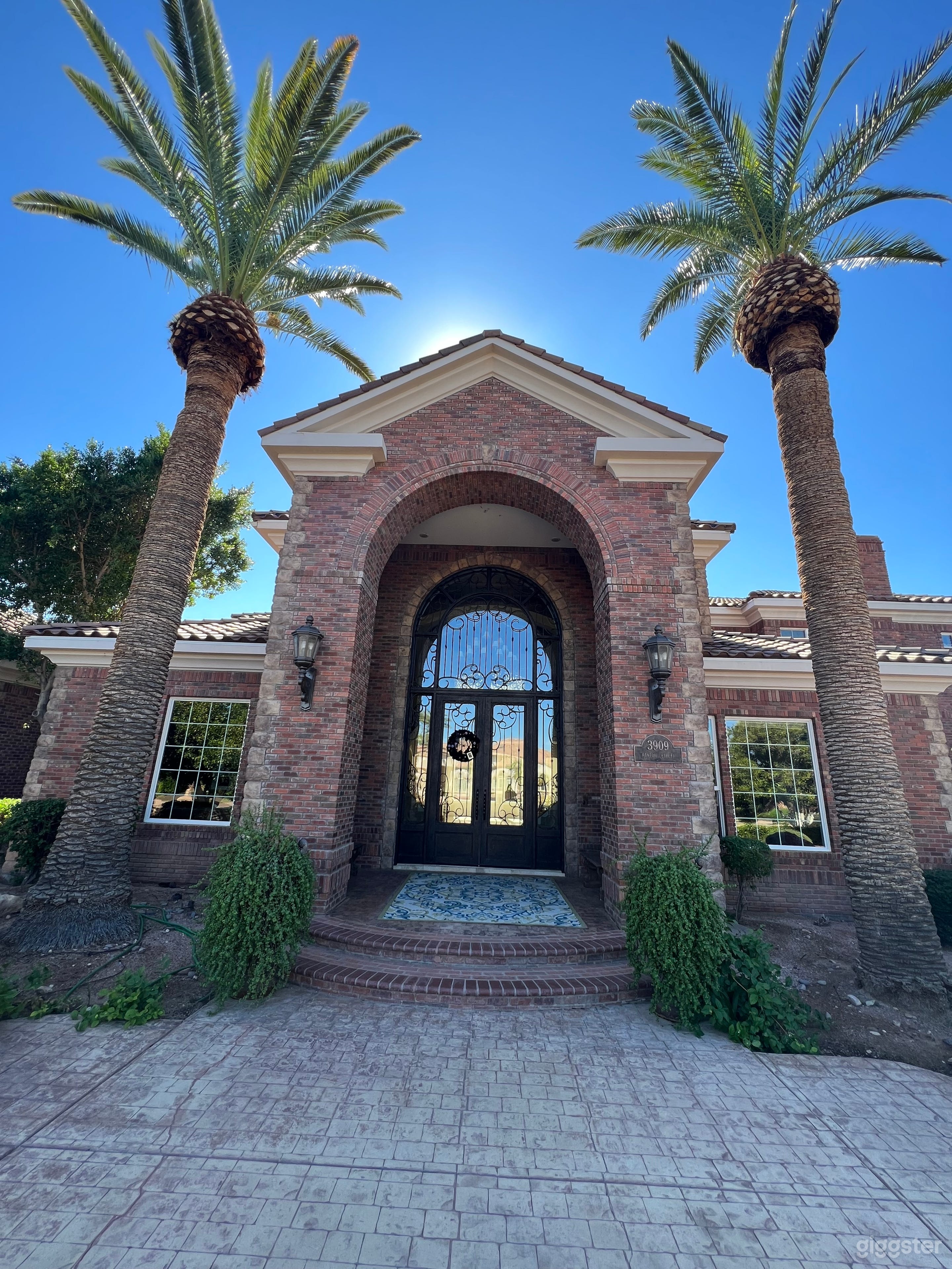 Tuscan Home in Phoenix Photo 4