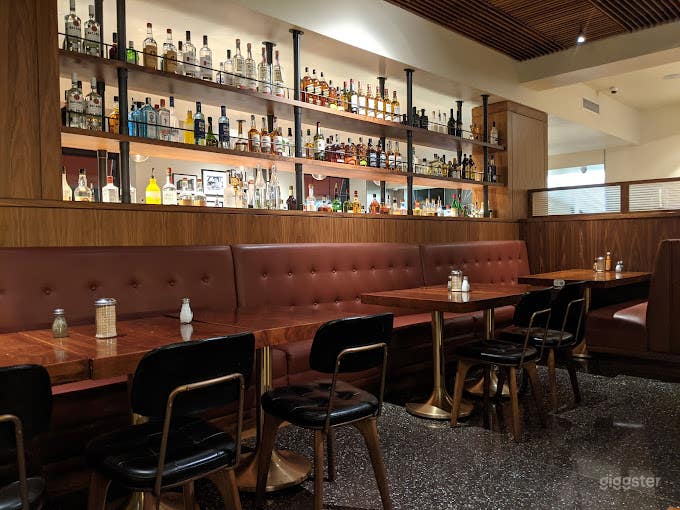 Mels Drive-In Photo 1