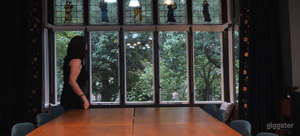 Dining Hall Portrays Arts and Crafts background Photo 4