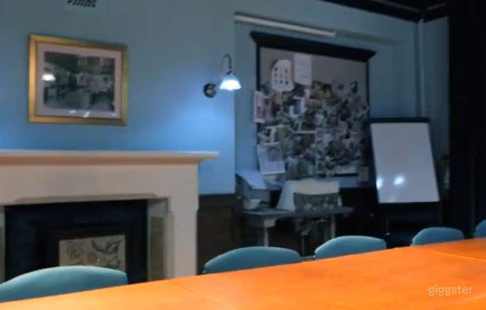 Dining Hall Portrays Arts and Crafts background Photo 2