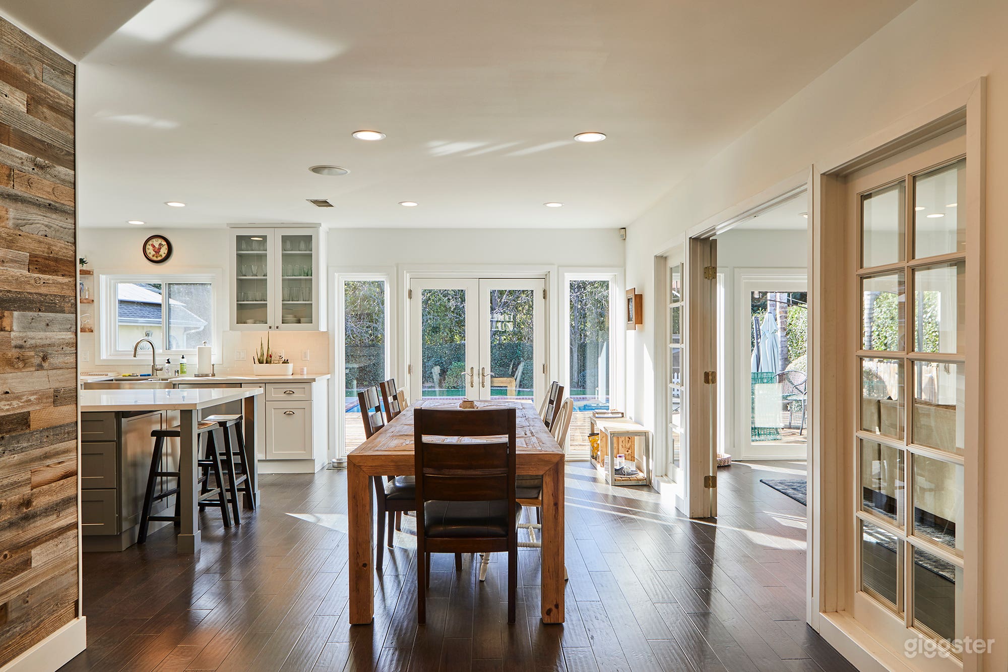 Country Valley Americana Photo 3