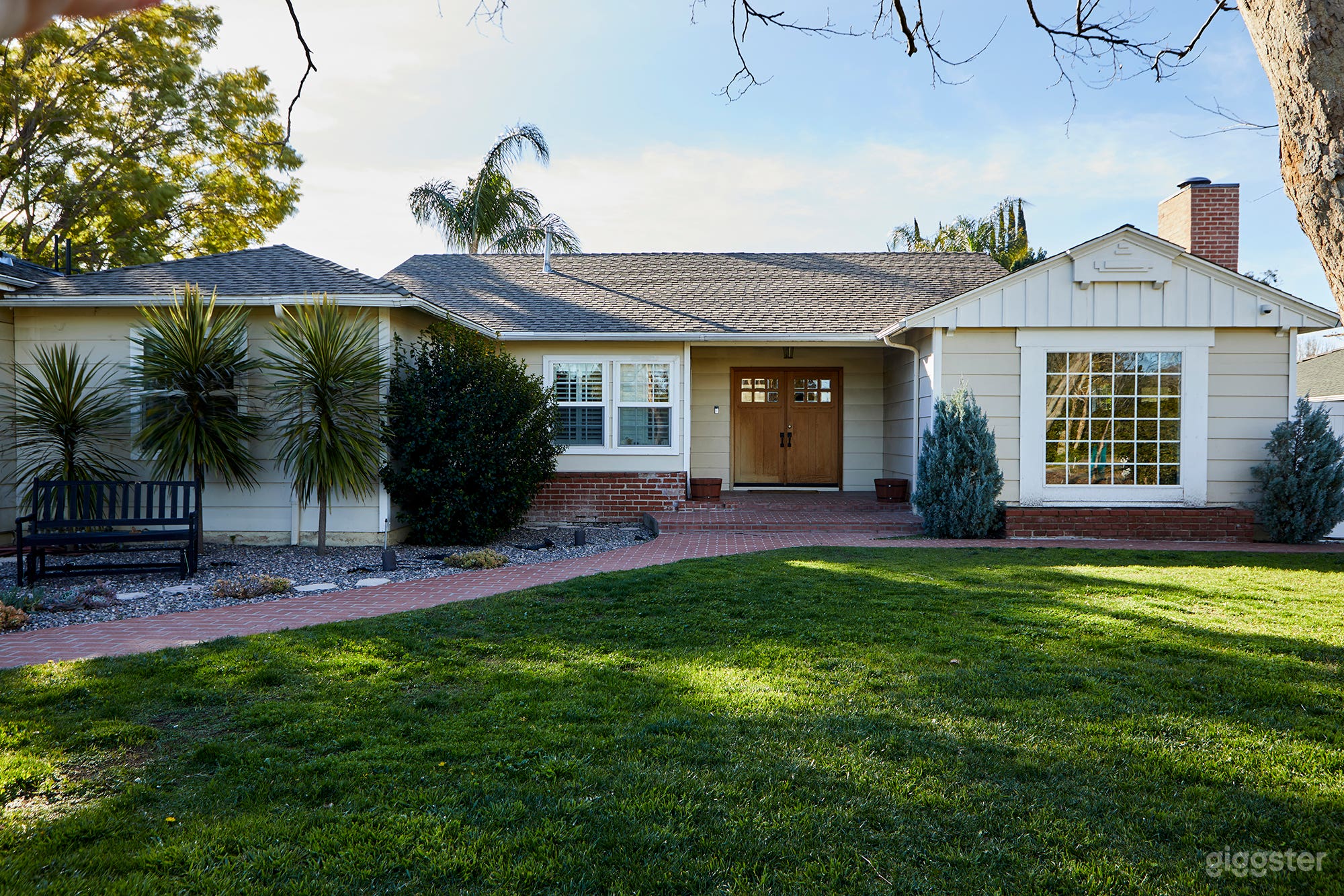 Country Valley Americana Photo 1