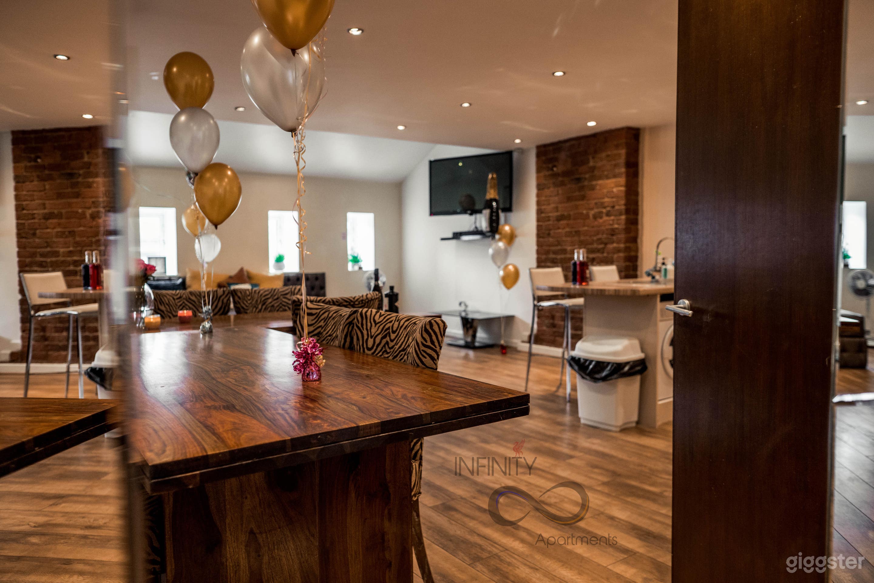 Unique Duplex Penthouse - V12 Photo 3