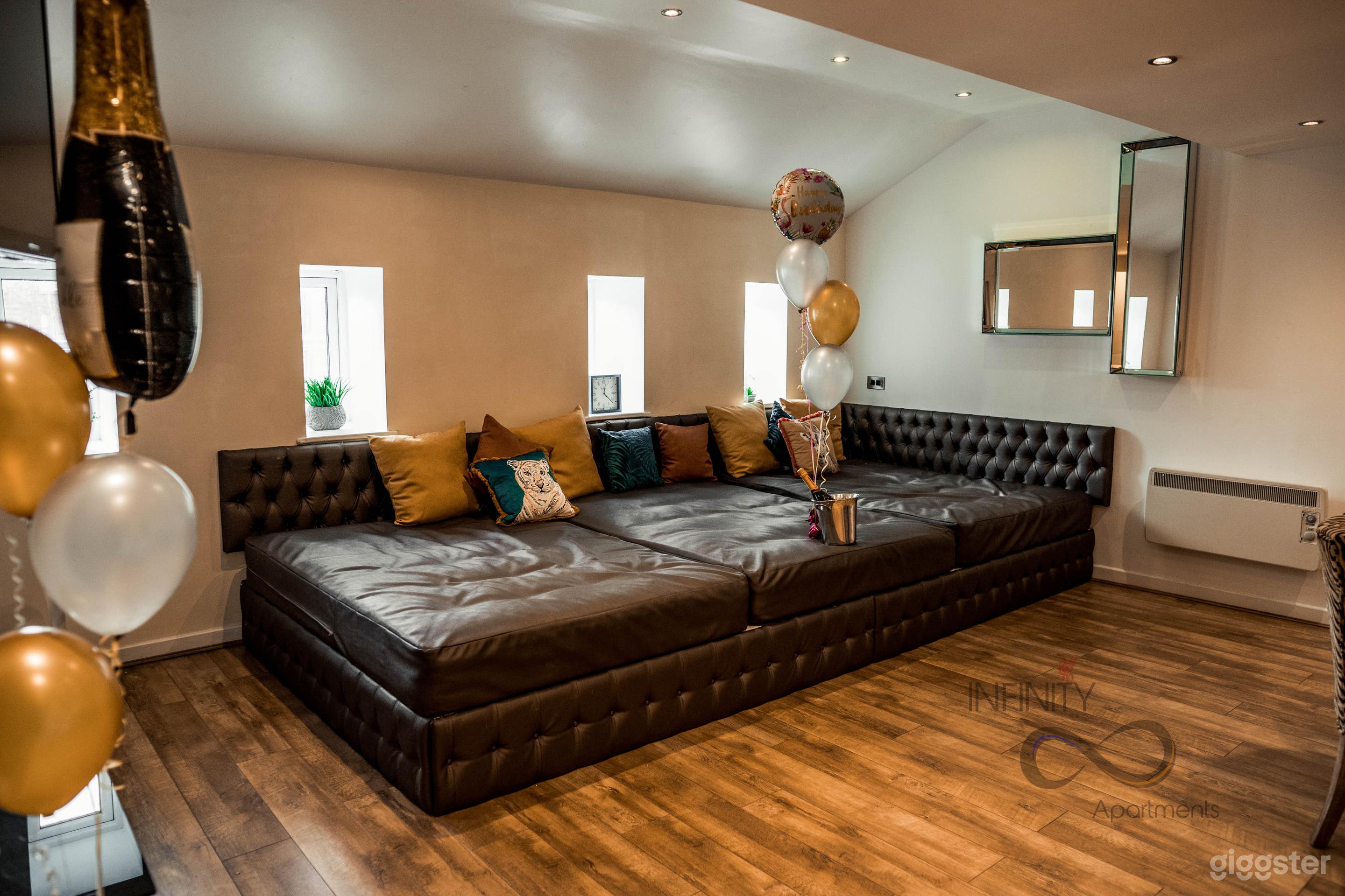 Unique Duplex Penthouse - V12 Photo 1