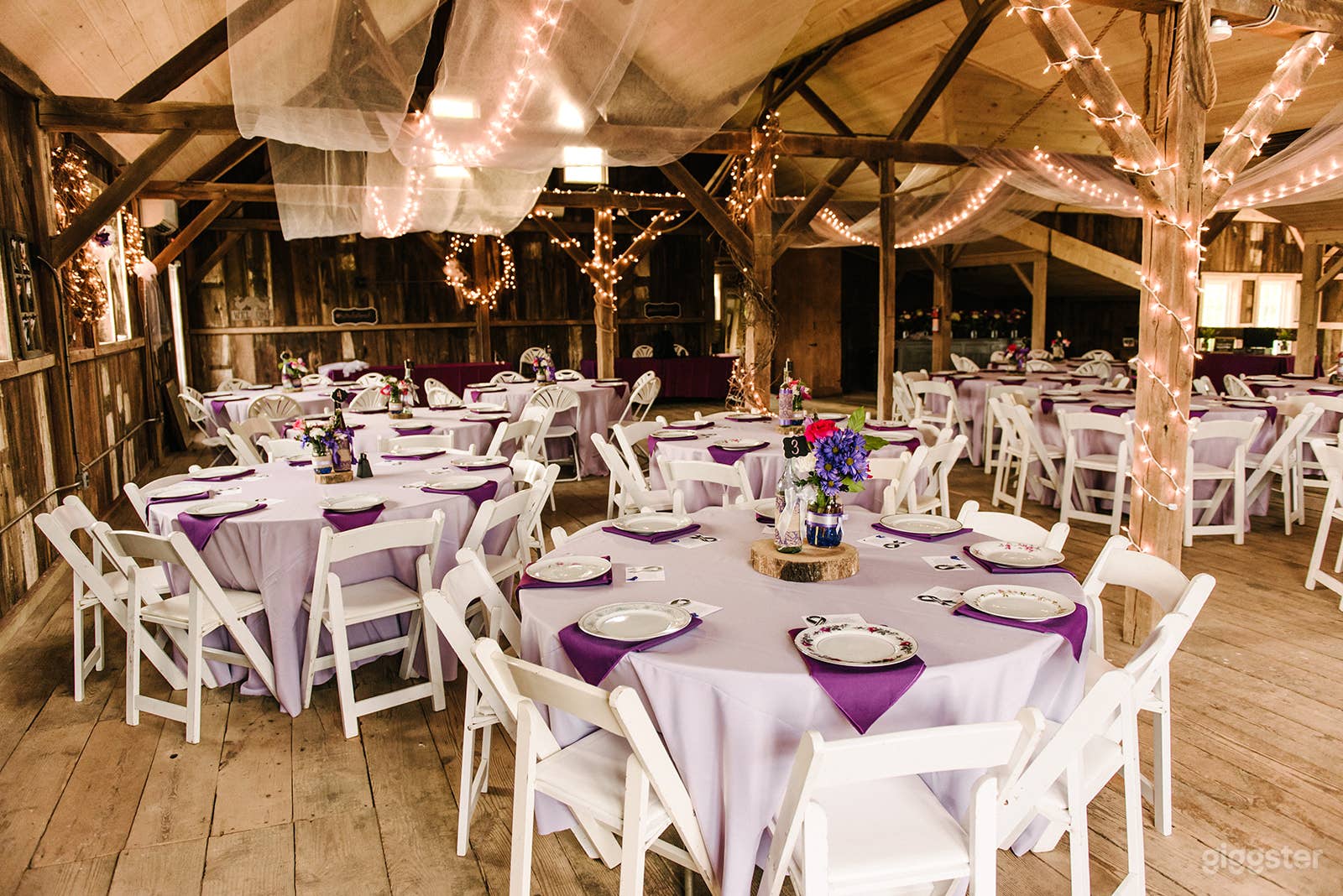 Rustic Barn Event Venue Photo 2