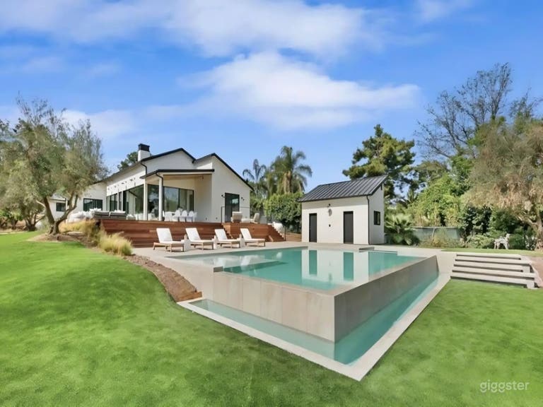  OUTDOOR POOL | SUNLIT MODERN FARM ESTATE 