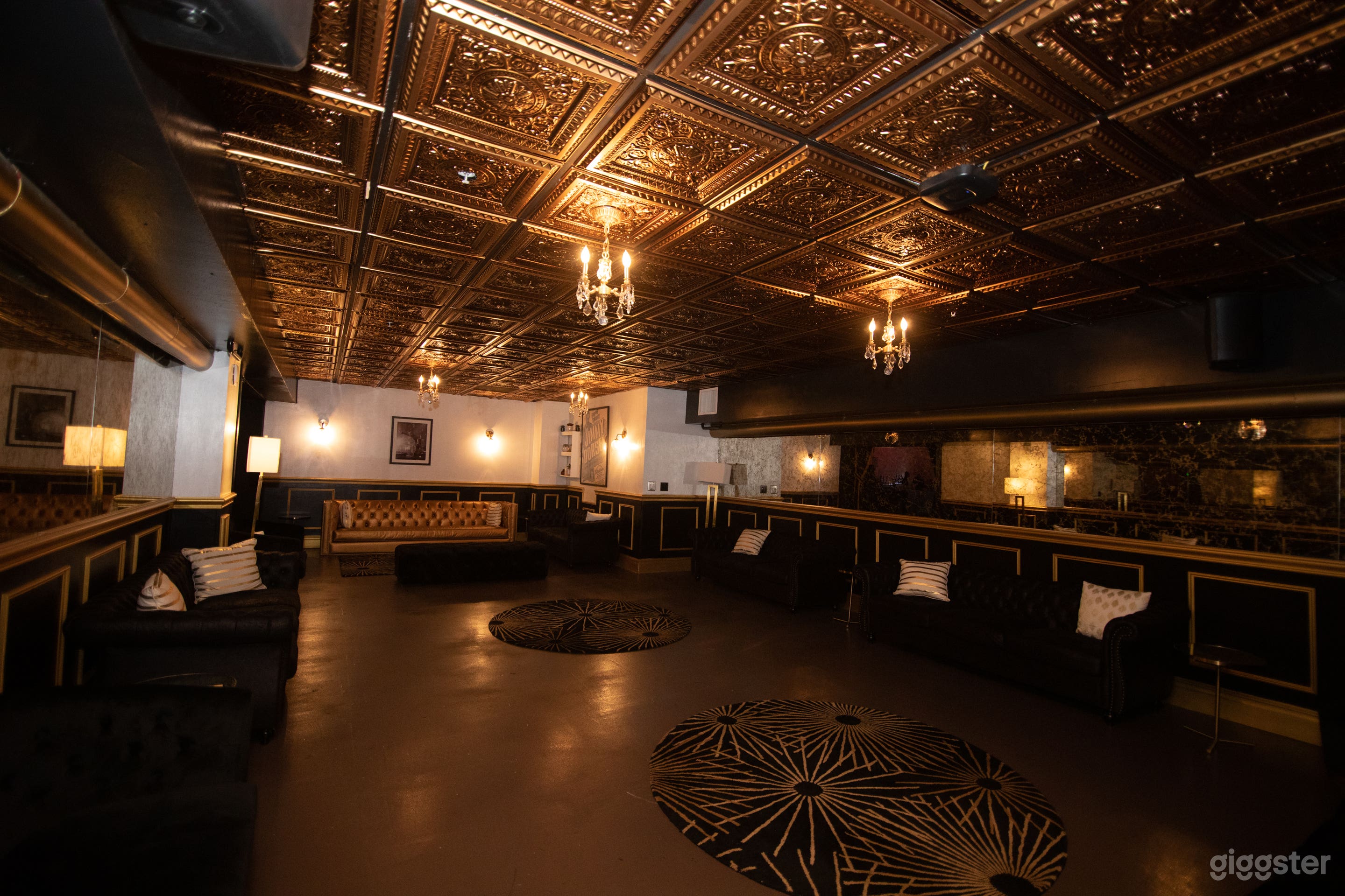 Historic Hollywood Theater Photo 2