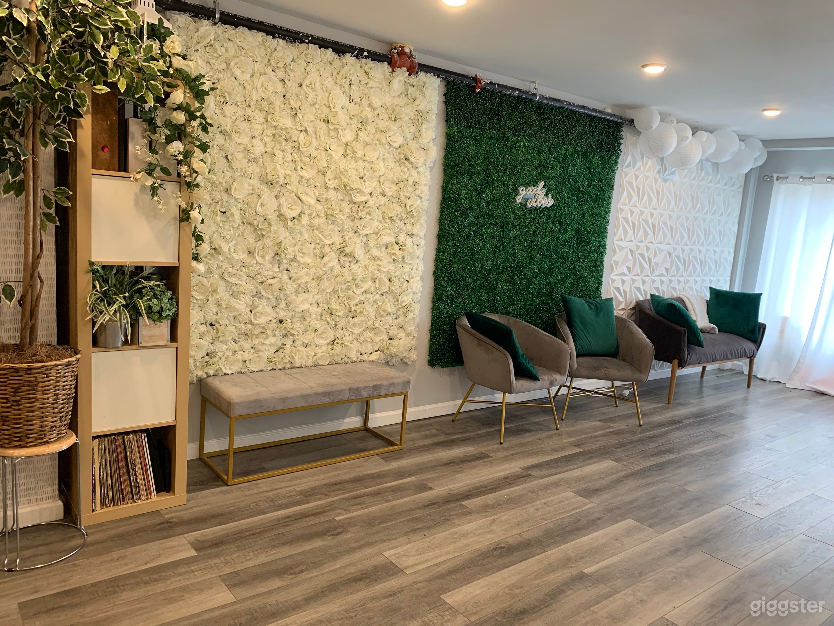 Company House, a quiet, private, urban oasis. Photo 1